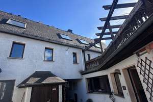 3.Familienhaus mit vielfältigen Nutzungsmöglichkeiten und Garten mitten im Ortskern von Kostheim – Die vollständige Adresse der Immobilie erhältst du vom Anbieter., 55246 Mainz-Kostheim, Wiesbaden – Vorschaubild 2