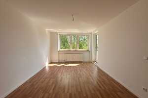 Geräumige 3-Zimmer-Wohnung in Nürnberg mit Balkon – Olivenweg 50, 90441 Nürnberg – Vorschaubild 1