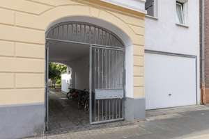 Rheinnahes Mehrparteienhaus mit Entwicklungspotenzial und freier Gewerbeeinheit – Die vollständige Adresse der Immobilie erhältst du vom Anbieter., 50999 Weiß, Köln – Vorschaubild 37