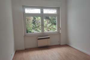 Renovierte 3-Zi.-Whg, Küche, Diele, Bad mit Terrasse u. gr. Garten – Schwarzer Weg 229, 42117 Elberfeld West, Wuppertal – Vorschaubild 9