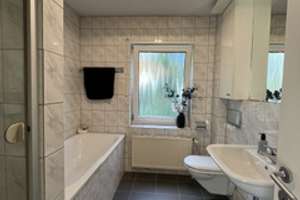 Charmante 3-Zimmerwohnung inkl. Stellplatz - Wohnen mit Licht, Ruhe und Lebensqualität – Die vollständige Adresse der Immobilie erhältst du vom Anbieter., 50859 Widdersdorf, Köln – Vorschaubild 3