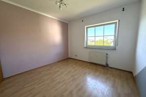 Sonnige Dachgeschosswohnung mit Loggia in Aßlar – Die vollständige Adresse der Immobilie erhältst du vom Anbieter., 35614 Aßlar – Vorschaubild 4