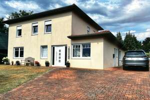 Exklusive Immobilie in neuwertigem Zustand – Ihr Traumhaus erwartet Sie! – Die vollständige Adresse der Immobilie erhältst du vom Anbieter., 29640 Schneverdingen – Vorschaubild 1