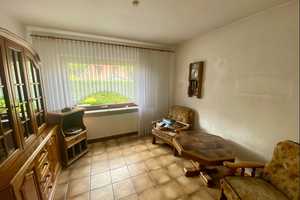 Gepfl. EFH mit Vollkeller und Garage - tolles, pflegeleichtes Grundstück – Steinburg (Kreis) – Vorschaubild 6