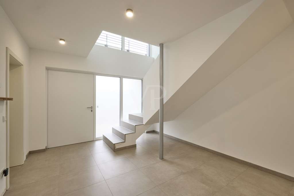 Immobilie in Brombachtal - Design trifft Natur – Moderne Villa im Bauhausstil in Feldrandlage - Bild 4