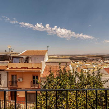 Dorfgrundstück zum Verkauf im Dorf Alameda Málaga