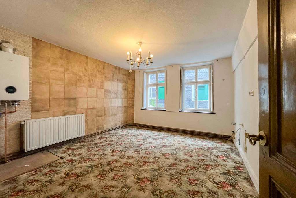 Immobilie in Solingen - Wohn- und Geschäftshaus, denkmalgeschützt, im historischen Gräfrath Solingens - Bild 1