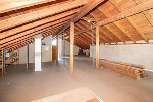 Freiraum und Vielfalt: Einfamilienhaus mit Einliegerwohnung und Garten – Die vollständige Adresse der Immobilie erhältst du vom Anbieter., 93413 Cham – Vorschaubild 38