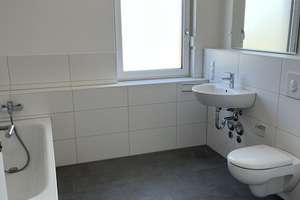 *Erstbezug* 3- Zimmer im 1. OG mit Balkon – Lange Seegewann 1, 65205 Delkenheim, Wiesbaden – Vorschaubild 5