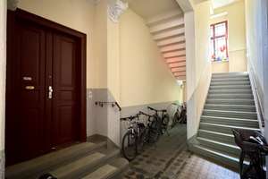 Charmante 2-Zimmer-Erdgeschosswohnung mit Blick auf die Martin-Luther-Kirche - Frisch saniert! – Martin-Luther-Platz 2, 1099 Äußere Neustadt, Dresden – Vorschaubild 9