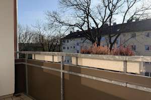 Charmante 3-Zimmer-Eigentumswohnung mit Loggia und Garage in Sennestadt – Die vollständige Adresse der Immobilie erhältst du vom Anbieter., 33689 Sennestadt, Bielefeld – Vorschaubild 5