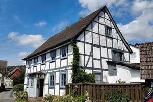 Charmantes Fachwerkhaus mit Innenhof, Geräteschuppen und modernem Komfort in Bevern – Die vollständige Adresse der Immobilie erhältst du vom Anbieter., 37639 Bevern – Vorschaubild 3