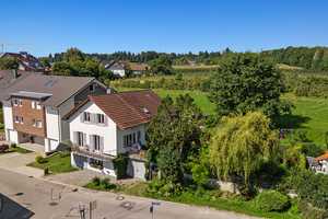 Ravensburg-Schmalegg
Charmantes Familiendomizil in naturnaher Wohnlage mit Blick ins Grüne – Ravensburg (Kreis) – Vorschaubild 9