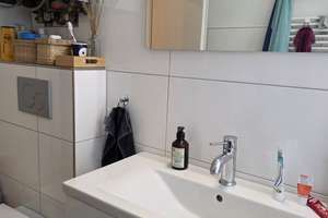 Schöne helle Wohnung in Düsseldorf-Holthausen, 2 Zimmer, Echtholzparkett, Stellplatz möglich – Meyerhofstr. 1, 40589 Holthausen, Düsseldorf – Vorschaubild 10