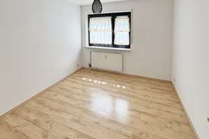 NÜRNBERG-NORD: RUHIG GELEGENE 3-ZIMMER-EG-WOHNUNG MIT GROSSER TERRASSE UND AUSSENSTELLPLATZ – Die vollständige Adresse der Immobilie erhältst du vom Anbieter., 90408 Uhlandstraße, Nürnberg – Vorschaubild 8