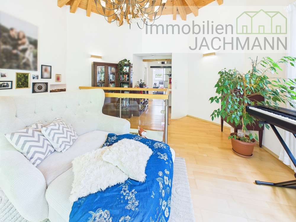 Immobilie in Schaufling - Wo Träume Wurzeln schlagen –  Anwesen in Alleinlage mit Wald und Streuobstwiese in Top-Zustand - Bild 19