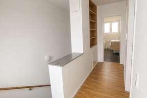 Schönes und neuwertiges 5-Zimmer-Reihenendhaus mit gehobener Innenausstattung in Brackenheim – Die vollständige Adresse der Immobilie erhältst du vom Anbieter., 74336 Brackenheim – Vorschaubild 5
