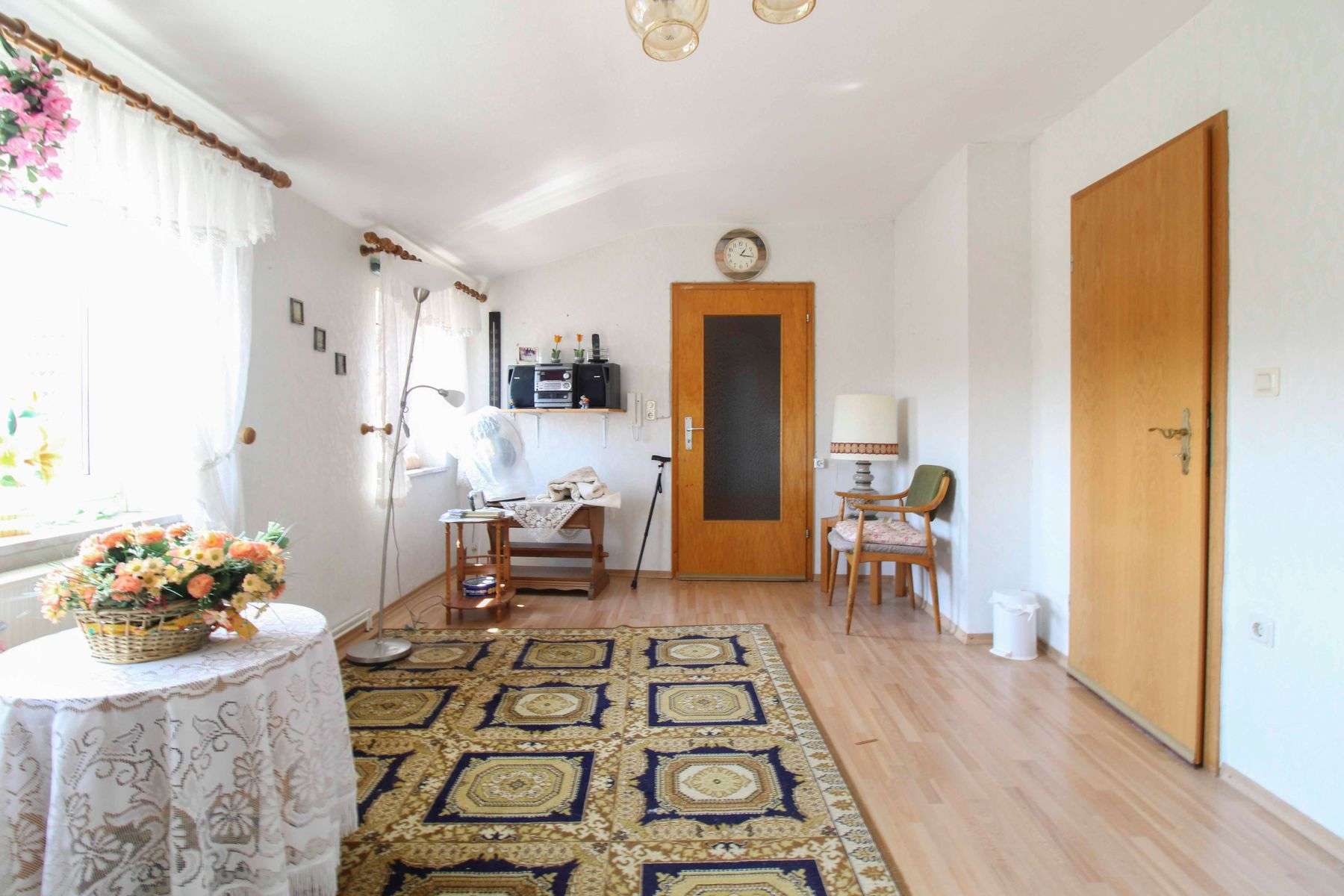 Reihenmittelhaus mit großer Wohnfläche, Garten und charmantem Preis, Hersfeld Rotenburg Kreis – Bild 4