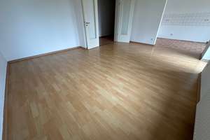1. OG / neuer Vinylboden/ Wanne + Dusche / Süd-Balkon u.v.m. – Rudolf-Breitscheid-Straße 21, 9112 Kaßberg, Chemnitz – Vorschaubild 8