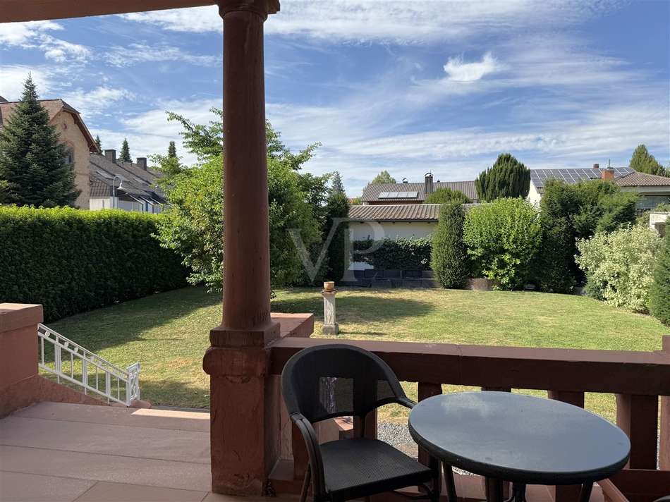 Blick vom Eingang in Garten vo