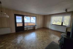 Ruhiges Zweifamilienhaus in Rötgesbüttel mit großem Garten  – Die vollständige Adresse der Immobilie erhältst du vom Anbieter., 38531 Rötgesbüttel – Vorschaubild 2