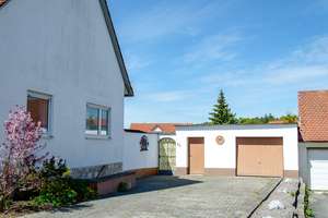 Doppelhaushälfte mit schönem Garten und Garage - ideal zur individuellen Gestaltung – Die vollständige Adresse der Immobilie erhältst du vom Anbieter., 92237 Sulzbach-Rosenberg – Vorschaubild 8
