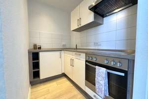 1-Raum-Wohnung mit top Aussicht aus 10. Etage und Einbauküche – Bruno-Granz-Straße 52, 9122 Morgenleite, Chemnitz – Vorschaubild 2