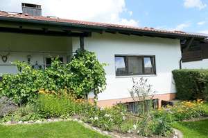 DIESES GROßZÜGIGE MEHRGENERATIONENHAUS BIETET DEN IDEALEN PLATZ FÜR DIE GROßFAMILIE – Die vollständige Adresse der Immobilie erhältst du vom Anbieter., 94072 Bad Füssing – Vorschaubild 4