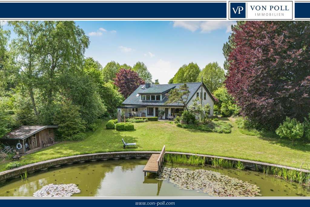 Großes Wohnhaus mit naturnahem Grundstück und eigenem Teich