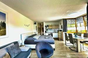 Erholung pur: Gepflegte Ferienwohnung mit Balkon, Tiefgaragenstellplatz und traumhafter Aussicht. – Die vollständige Adresse der Immobilie erhältst du vom Anbieter., 94572 Schöfweg – Vorschaubild 3