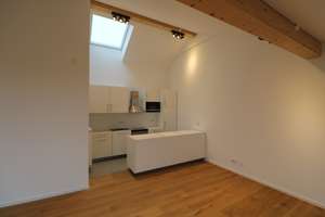 Bismarck-Viertel: exklusives 3-Zimmer-Penthaus mit Dachterrasse und Einbauküche direkt am Park – Von-der-Tann-Str. 45, 86159 Hochfeld, Augsburg – Vorschaubild 10