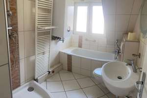 +++ Bierstadt: Gemütliche 3-Zimmer-Dachgeschoßwohnung +++ – Igstadterstraße 6, 65191 Bierstadt, Wiesbaden – Vorschaubild 7