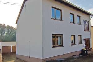 Zweifamilienhaus mit schönem Blick über Illingen - Modernisierungsbedarf – Die vollständige Adresse der Immobilie erhältst du vom Anbieter., 66557 Illingen – Vorschaubild 3