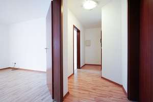 Gepflegte und helle 2,5 Zimmer-Wohnung mit Balkon und Stellplatz im Dellviertel in Duisburg ! – Die vollständige Adresse der Immobilie erhältst du vom Anbieter., 47051 Dellviertel, Duisburg – Vorschaubild 6