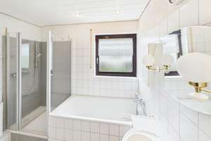 Property thumbnail 12