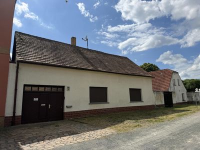 Viel Platz für Ideen – Sanierungsobjekt mit großem Hof in Dommitzsch!