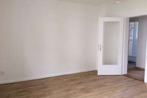 Verfügbar ab 01.07.26:  Erdgeschoßwohnung mit Duschbad und Balkon – Göteborgring 73, 24109 Mettenhof, Kiel – Vorschaubild 4