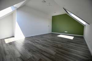 Moderne Dachgeschosswohnung mit großer Sonnenterrasse - 122m² Wohnkomfort auf einer Ebene – Die vollständige Adresse der Immobilie erhältst du vom Anbieter., 26123 Donnerschwee, Oldenburg (Oldenburg) – Vorschaubild 6