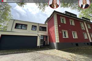 Großzügige Doppelhaushälfte mit Kamin, Garten & 9 Zimmern in Essen-5607