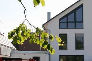 Stilvolles Zuhause für Anspruchsvolle – DHH geh. Innenausstattung, EBK und großem Garten – Dachau (Kreis) – Vorschaubild 1