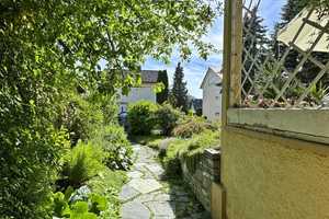 Bezauberndes Mehrfamilienhaus mit bezugsfreier OG-Wohnung und 2 Garagen in KN-Fürstenberg – Konstanz (Kreis) – Vorschaubild 22