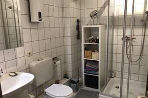 Moderne, helle Dachgeschosswohnung in ruhiger Seitenstraße von Duisburg-Röttgersbach – Bilsestr. 23, 47169 Röttgersbach, Duisburg – Vorschaubild 9