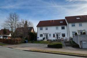  Geräumiges Reihenendhaus mit schönem Garten, nahe der Ostsee - bezugsfrei ab 01.03.2026 – Ahornring 165, 23968 Gägelow – Vorschaubild 1