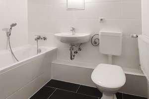 ***Ab 01.05.2026***Wir renovieren für Sie***3-Zimmer mit Balkon, Wannenbad und Aufzug*** – Deiwitzweg 36, 4207 Lausen-Grünau, Leipzig – Vorschaubild 9