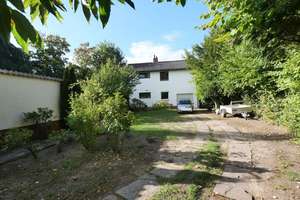 Einfamilienhaus  mit Garage und Garten in Nienburg