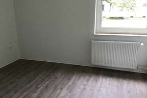 Zum Einzug frisch saniert und renoviert  3-Zimmer-EG-Wohnung mit Balkon - Waldrandlage – Allensteiner Ring 45, 47279 Wedau, Duisburg – Vorschaubild 6