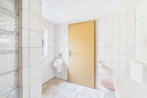 Charmantes Wohnhaus mit Hof und Garage zum Kauf in Münster-Sarmsheim – Die vollständige Adresse der Immobilie erhältst du vom Anbieter., 55424 Münster-Sarmsheim – Vorschaubild 36