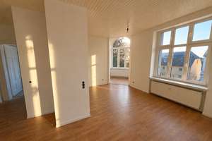 Wohnen in der Villa:2-Zimmer-Wohnung in Solingen-Wald – Weyerstraße 227, 42719 Wald, Solingen – Vorschaubild 2