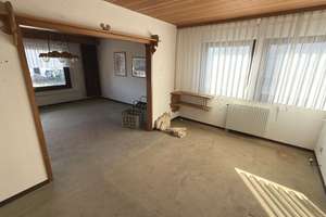 Neubau oder Kernsanierung? Freistehendes 5 1/2-Zimmer-Einfamilienhaus auf riesigem Eckgrundstück – Falkentorstr. 39, 71157 Hildrizhausen – Vorschaubild 8