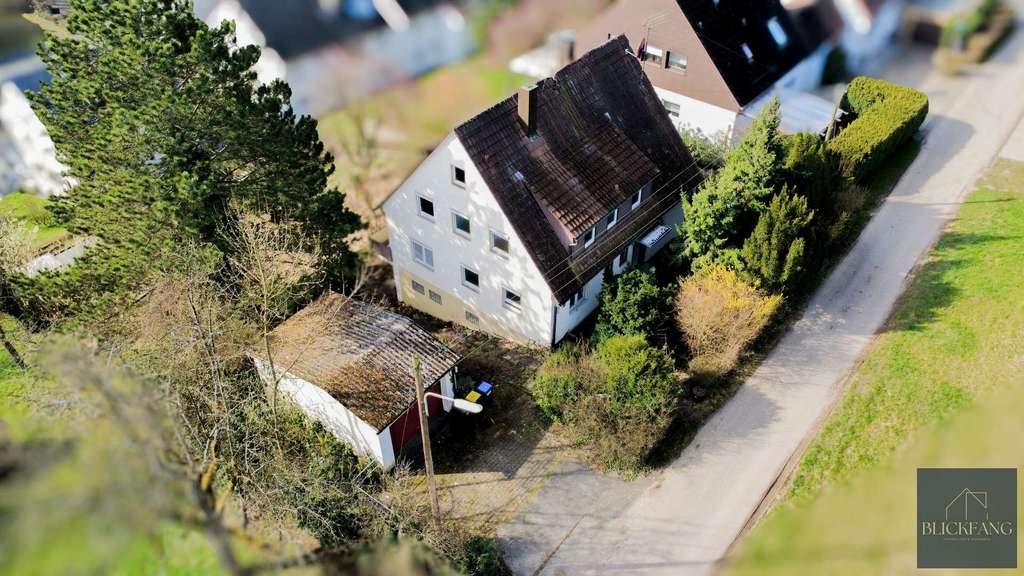 Immobilie in Altbach - BLICKFANG: Exklusive Feldrandlage in Altbach – Zweifamilienhaus mit Panoramaausblick - Bild 0